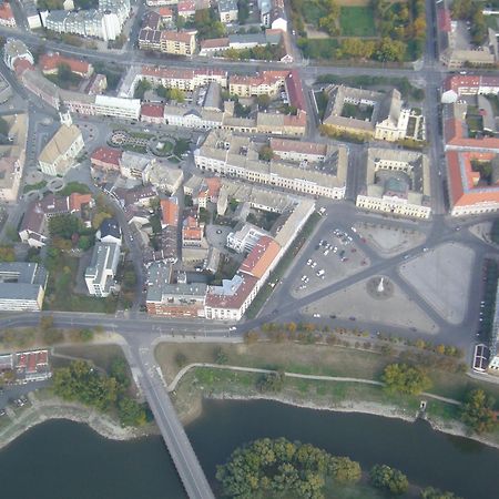 Hotel Főtér Panzió Baja Exterior foto