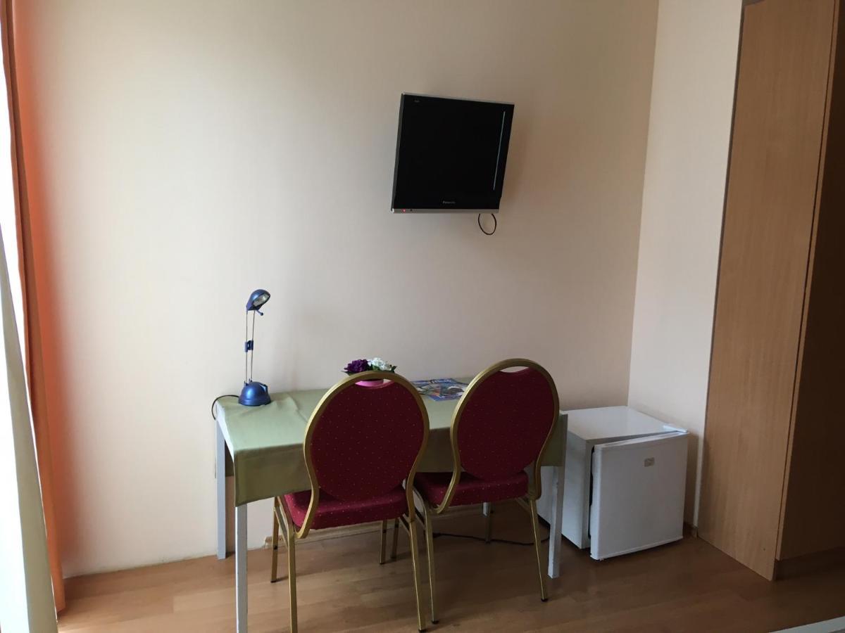 Hotel Főtér Panzió Baja Exterior foto