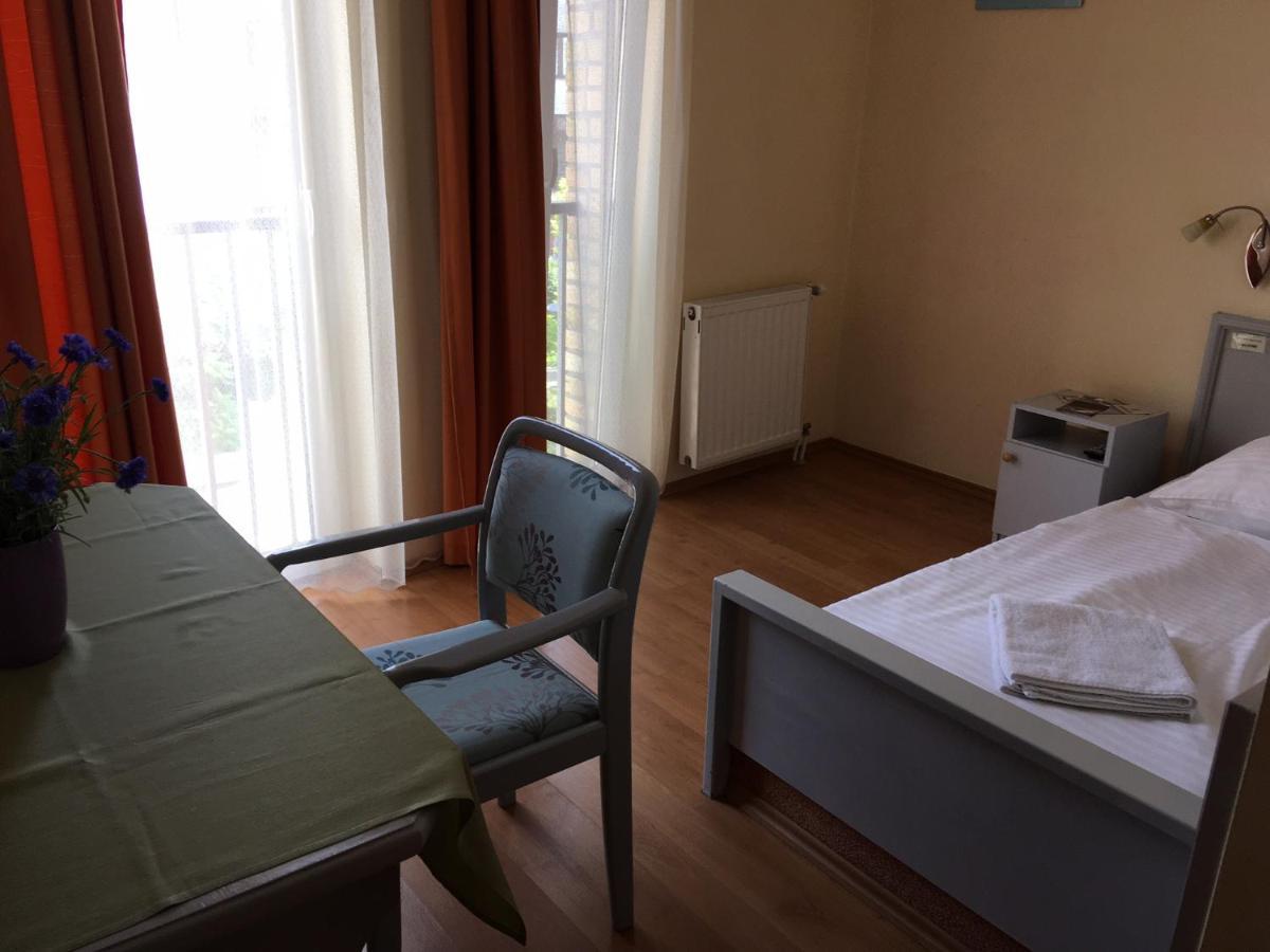 Hotel Főtér Panzió Baja Exterior foto