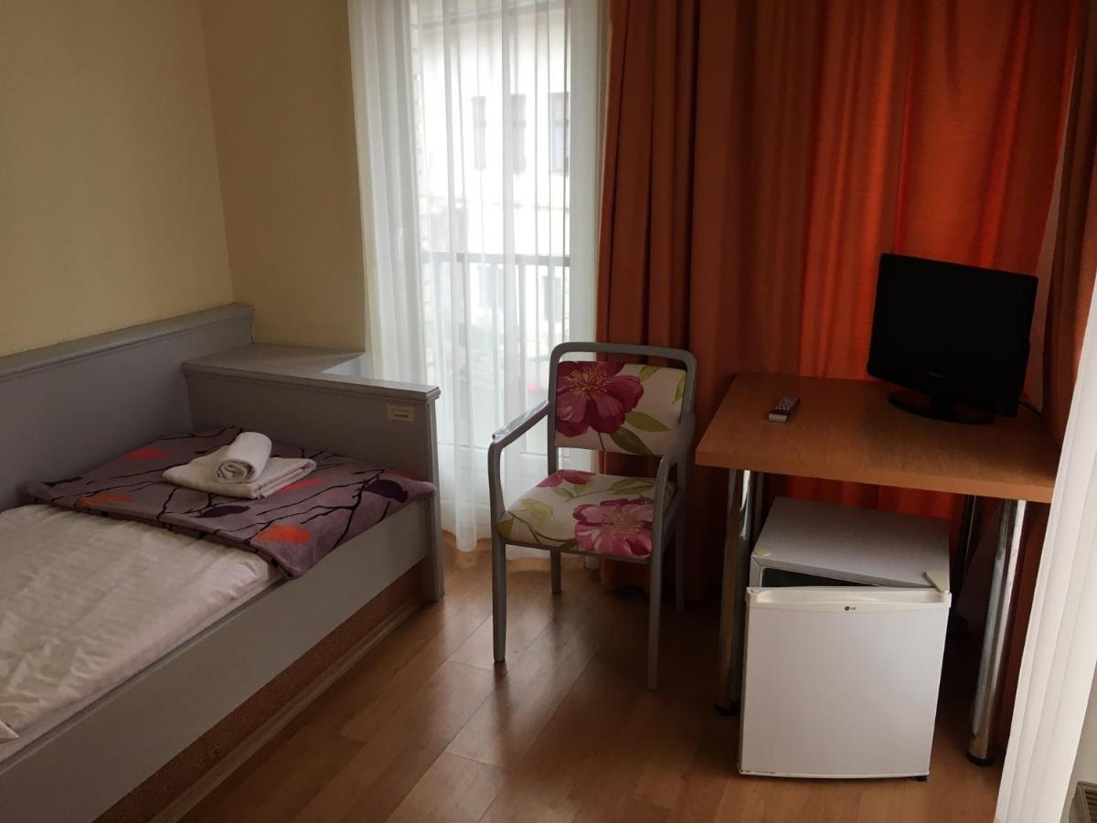 Hotel Főtér Panzió Baja Exterior foto