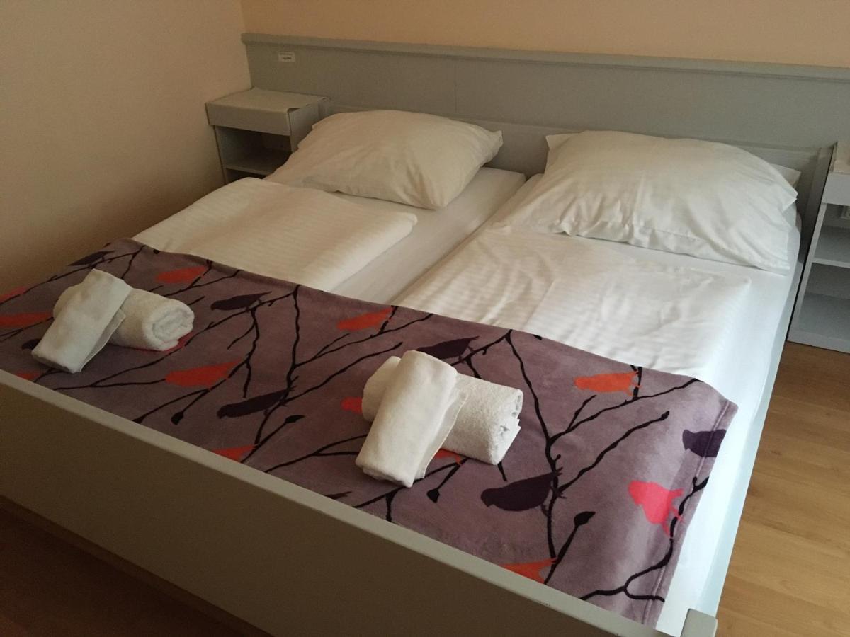 Hotel Főtér Panzió Baja Exterior foto